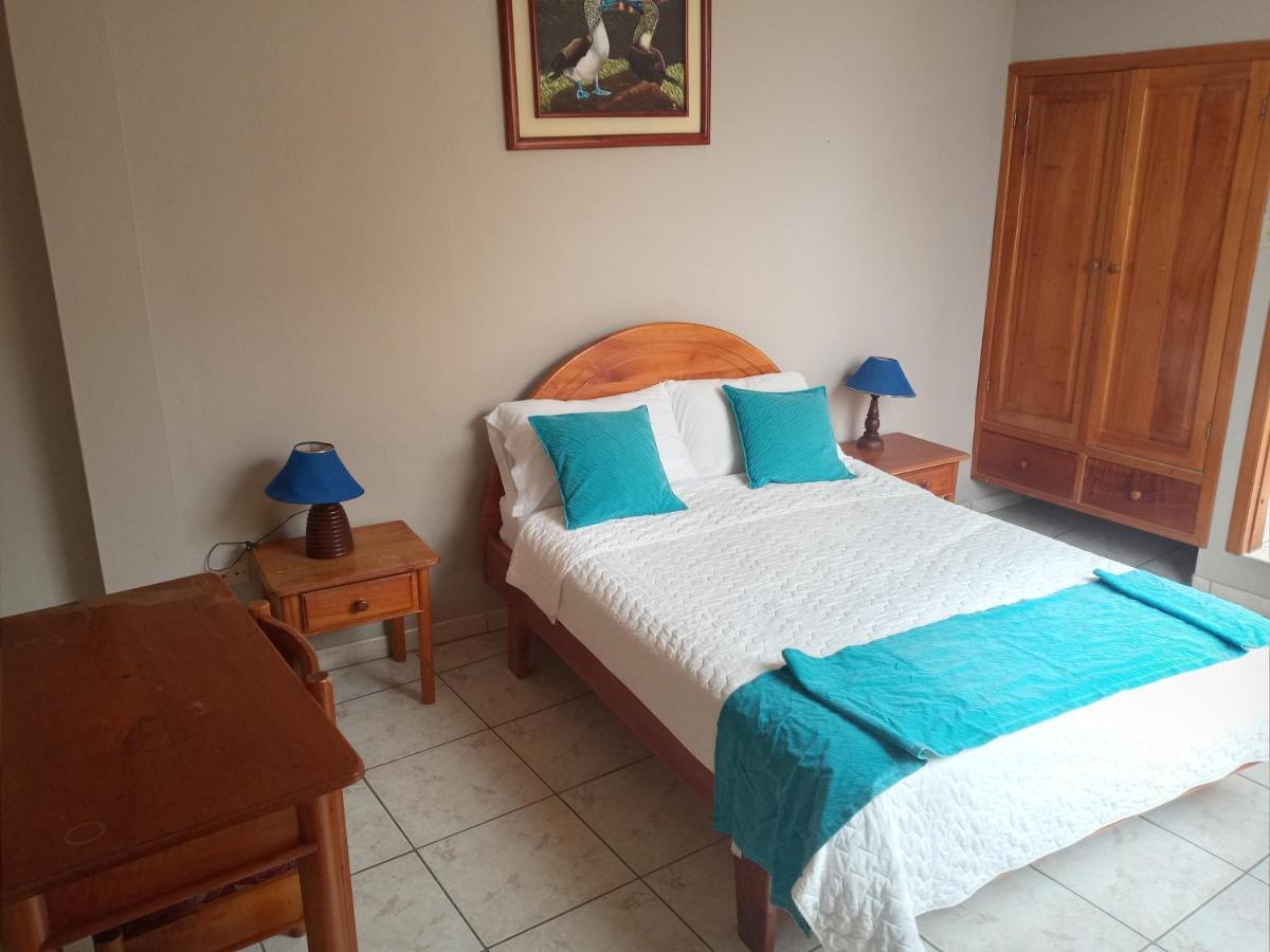 Hotel Palmeras Galapagos Puerto Ayora  Zewnętrze zdjęcie