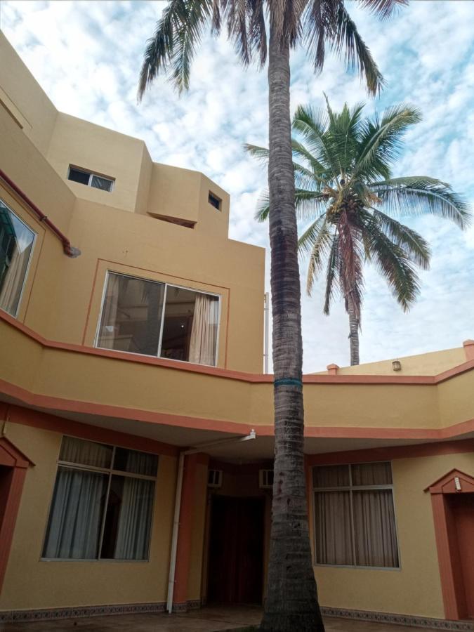 Hotel Palmeras Galapagos Puerto Ayora  Zewnętrze zdjęcie