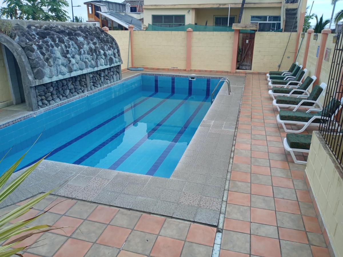 Hotel Palmeras Galapagos Puerto Ayora  Zewnętrze zdjęcie