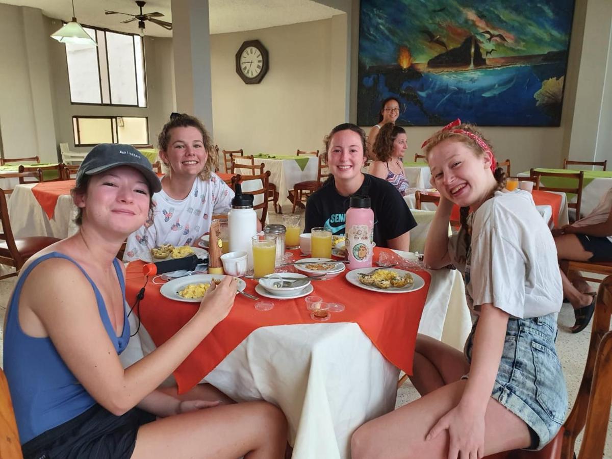 Hotel Palmeras Galapagos Puerto Ayora  Zewnętrze zdjęcie