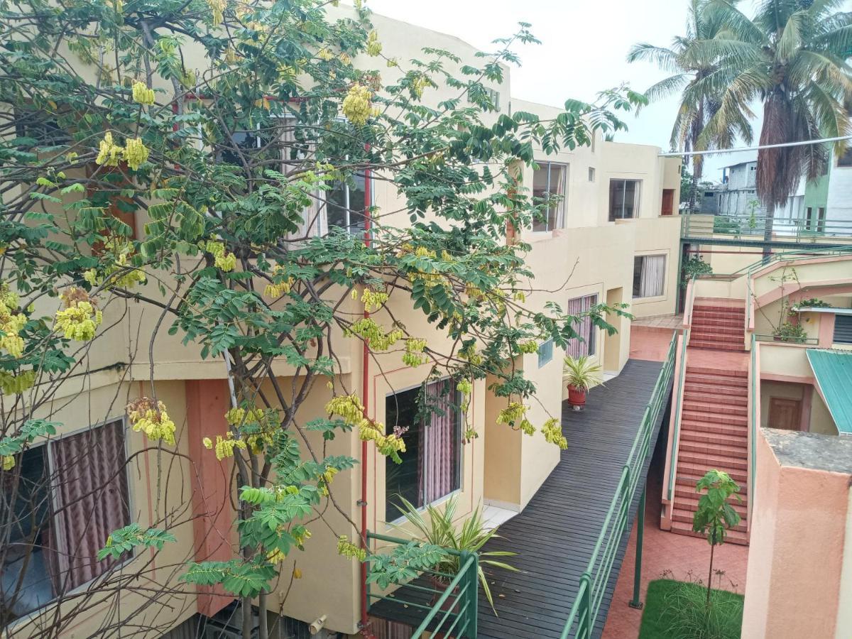 Hotel Palmeras Galapagos Puerto Ayora  Zewnętrze zdjęcie