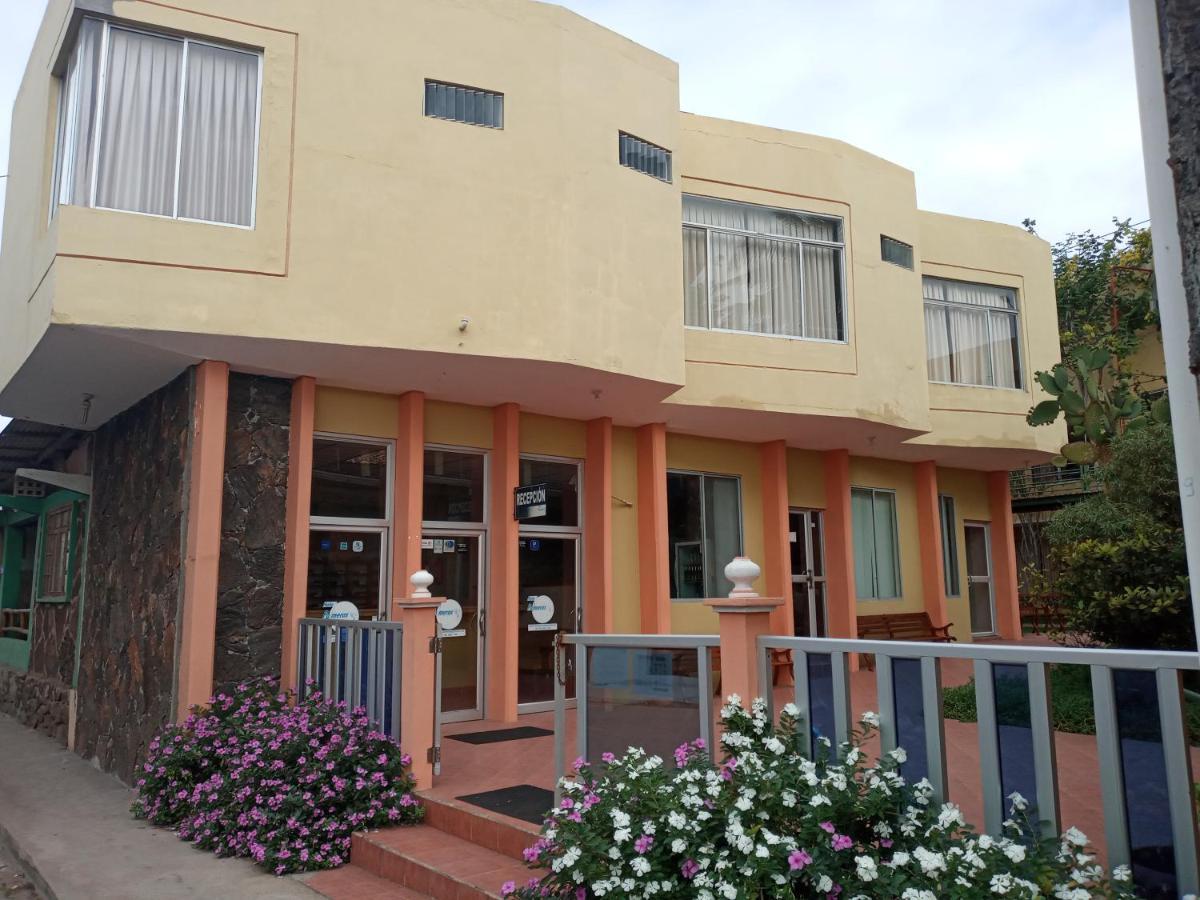Hotel Palmeras Galapagos Puerto Ayora  Zewnętrze zdjęcie